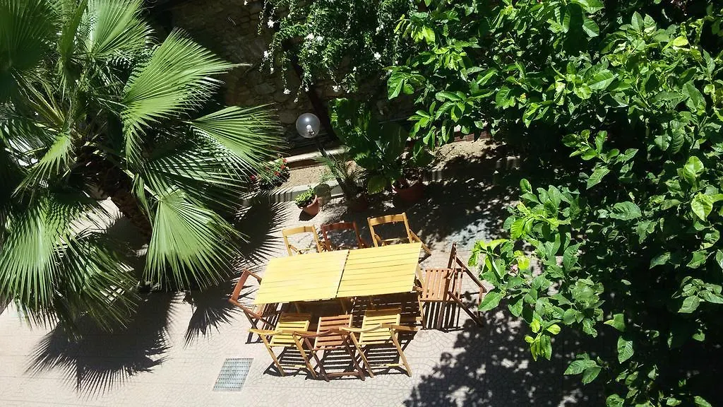 Bed and Breakfast Def House Reggio Calabria