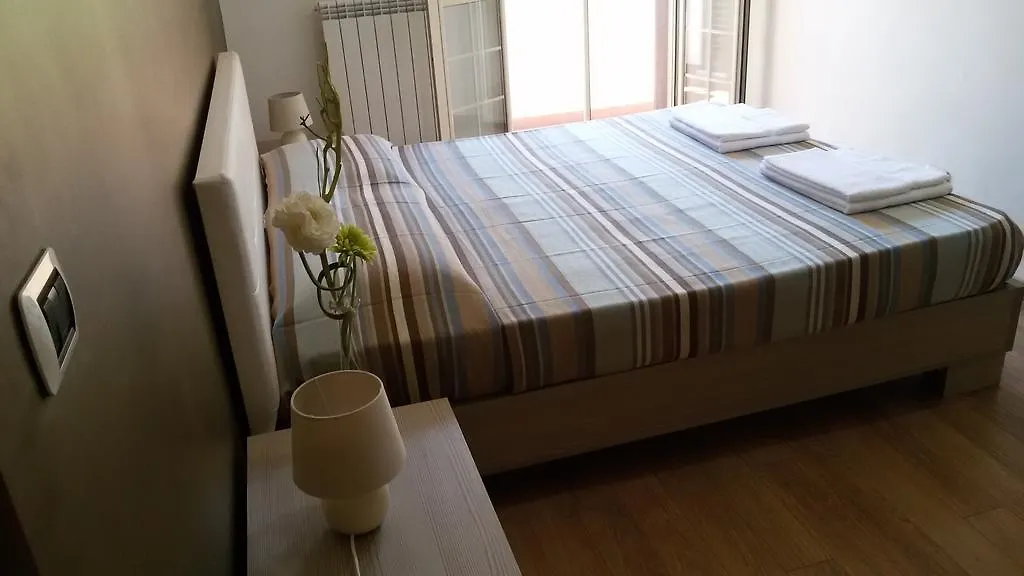 Bed and Breakfast Def House Reggio Calabria Italia