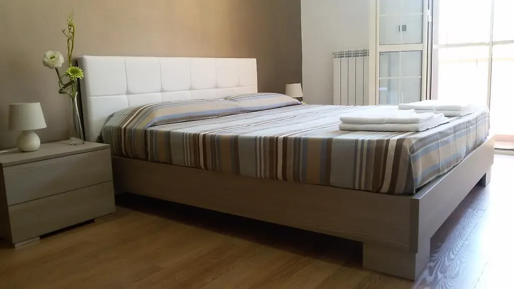 Bed and Breakfast Def House Reggio Calabria Bed & Breakfast