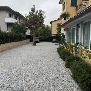 Casa Versilia 2* Marina di Massa
